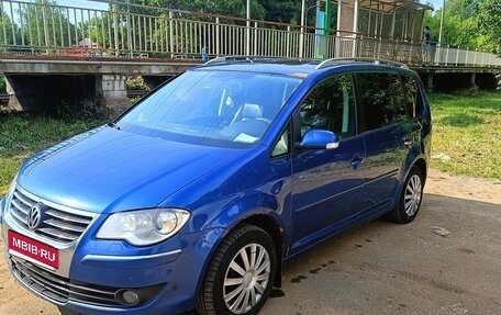 Volkswagen Touran III, 2007 год, 470 000 рублей, 1 фотография