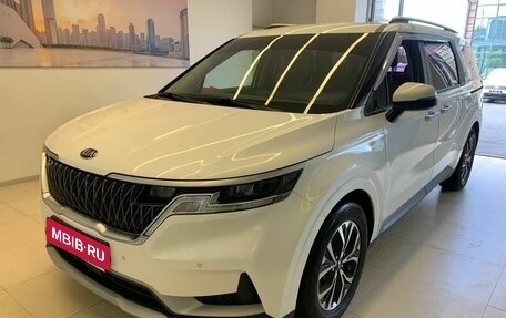 KIA Carnival, 2021 год, 3 350 500 рублей, 1 фотография