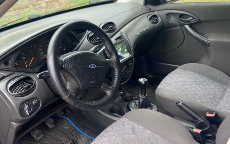 Ford Focus IV, 2001 год, 245 000 рублей, 11 фотография