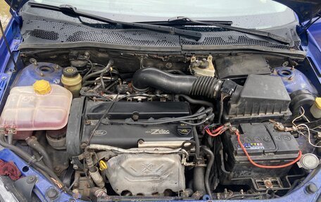 Ford Focus IV, 2001 год, 245 000 рублей, 14 фотография
