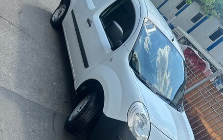 Renault Kangoo II рестайлинг, 2012 год, 590 000 рублей, 3 фотография
