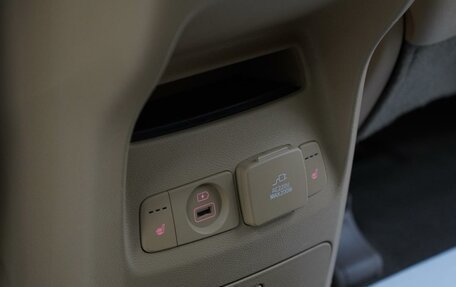 KIA Carnival III, 2018 год, 2 115 000 рублей, 13 фотография