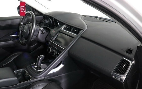 Jaguar E-Pace, 2018 год, 2 300 000 рублей, 11 фотография