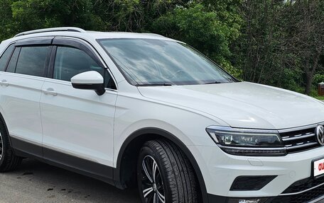 Volkswagen Tiguan II, 2018 год, 3 250 000 рублей, 12 фотография