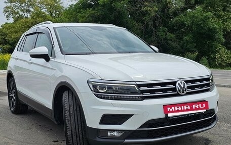 Volkswagen Tiguan II, 2018 год, 3 250 000 рублей, 14 фотография