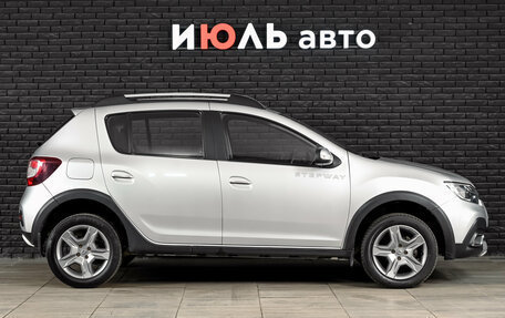 Renault Sandero II рестайлинг, 2019 год, 1 400 000 рублей, 10 фотография