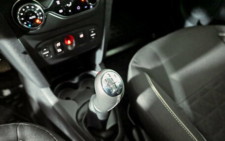Renault Sandero II рестайлинг, 2019 год, 1 400 000 рублей, 15 фотография