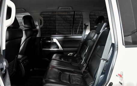 Toyota Land Cruiser 200, 2013 год, 4 400 000 рублей, 22 фотография