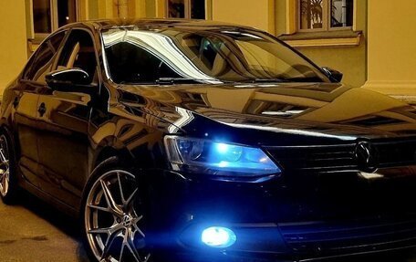 Volkswagen Jetta VI, 2014 год, 850 000 рублей, 1 фотография