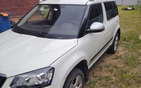 Skoda Yeti I рестайлинг, 2014 год, 1 000 000 рублей, 2 фотография