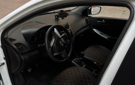 Hyundai Solaris II рестайлинг, 2015 год, 499 000 рублей, 7 фотография