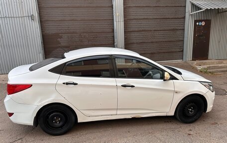 Hyundai Solaris II рестайлинг, 2015 год, 499 000 рублей, 3 фотография