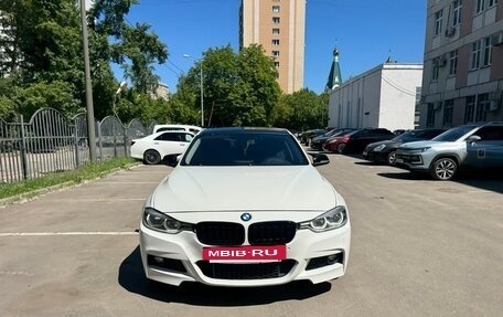 BMW 3 серия, 2016 год, 2 350 000 рублей, 3 фотография