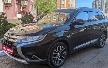 Mitsubishi Outlander III рестайлинг 3, 2018 год, 1 440 000 рублей, 7 фотография