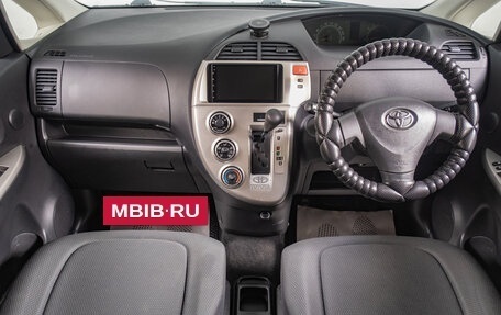 Toyota Ractis I, 2009 год, 659 000 рублей, 10 фотография