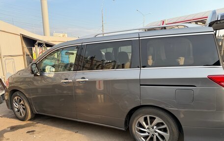 Nissan Quest IV, 2015 год, 2 000 000 рублей, 2 фотография