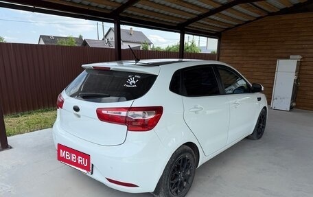 KIA Rio III рестайлинг, 2013 год, 950 000 рублей, 2 фотография