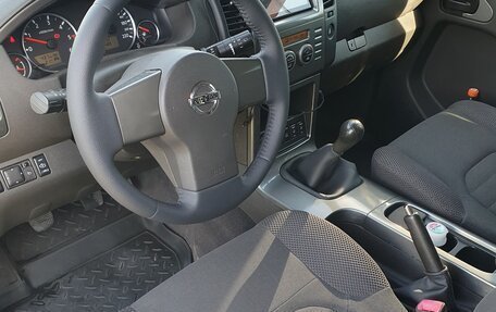 Nissan Pathfinder, 2005 год, 880 000 рублей, 10 фотография