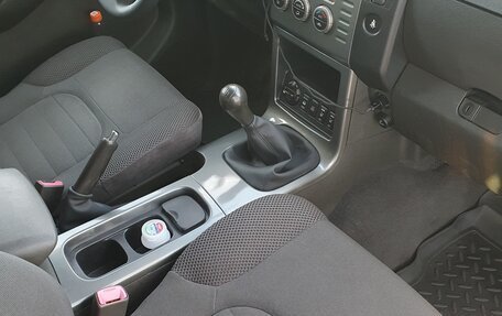 Nissan Pathfinder, 2005 год, 880 000 рублей, 11 фотография