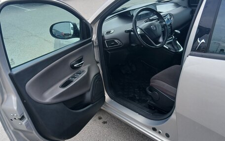 Lancia Ypsilon III (Type 846), 2012 год, 1 000 000 рублей, 5 фотография