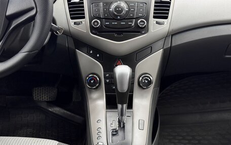 Chevrolet Cruze II, 2010 год, 660 000 рублей, 8 фотография