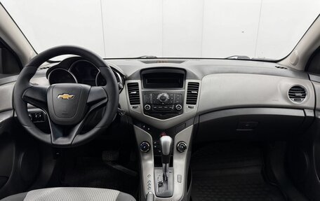 Chevrolet Cruze II, 2010 год, 660 000 рублей, 10 фотография