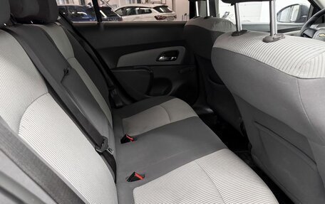 Chevrolet Cruze II, 2010 год, 660 000 рублей, 11 фотография
