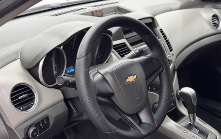 Chevrolet Cruze II, 2010 год, 660 000 рублей, 14 фотография