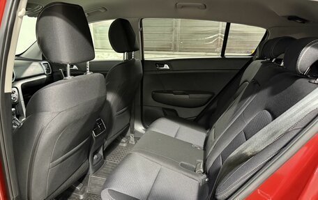 KIA Sportage IV рестайлинг, 2020 год, 2 399 800 рублей, 6 фотография
