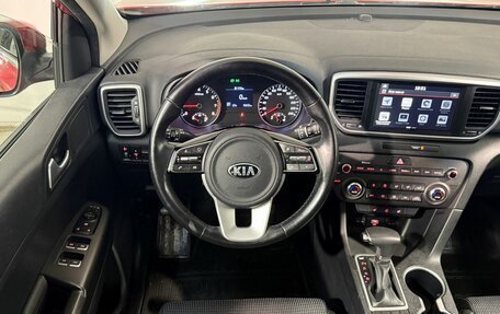 KIA Sportage IV рестайлинг, 2020 год, 2 399 800 рублей, 10 фотография