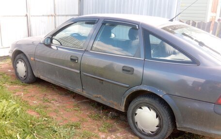 Opel Vectra B рестайлинг, 1996 год, 99 000 рублей, 5 фотография