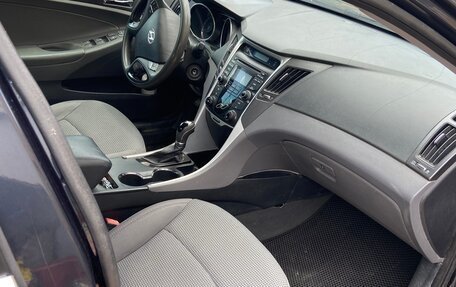 Hyundai Sonata VI, 2012 год, 550 000 рублей, 7 фотография