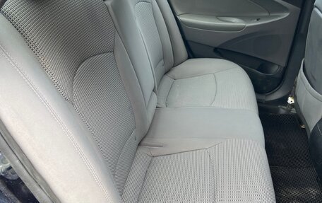 Hyundai Sonata VI, 2012 год, 550 000 рублей, 6 фотография