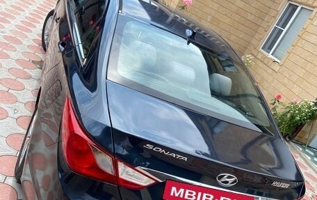 Hyundai Sonata VI, 2012 год, 550 000 рублей, 3 фотография
