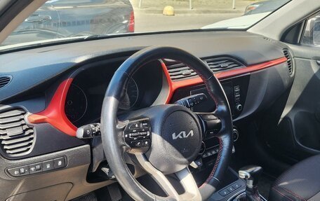 KIA Rio IV, 2022 год, 1 320 000 рублей, 6 фотография