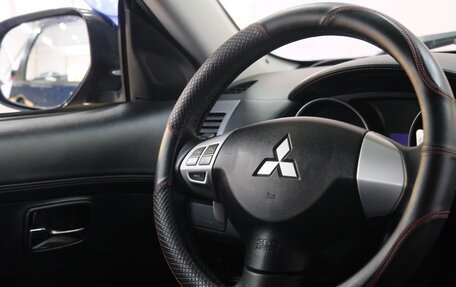 Mitsubishi Outlander III рестайлинг 3, 2011 год, 1 349 000 рублей, 13 фотография