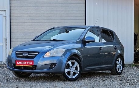 KIA cee'd I рестайлинг, 2008 год, 373 000 рублей, 1 фотография