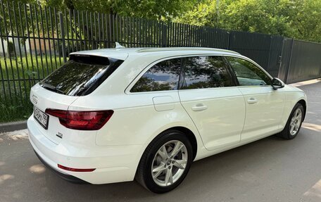 Audi A4, 2017 год, 3 000 000 рублей, 24 фотография