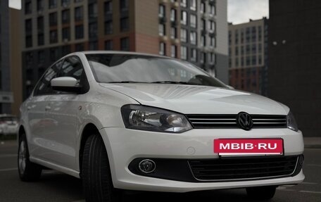Volkswagen Polo VI (EU Market), 2013 год, 749 000 рублей, 3 фотография