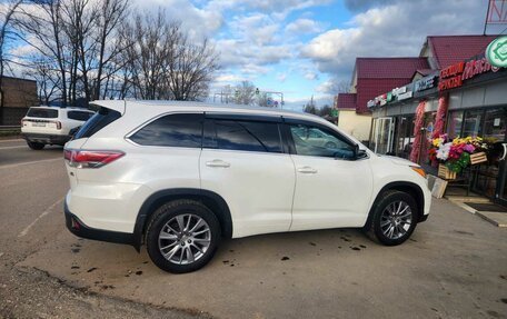 Toyota Highlander III, 2015 год, 2 550 000 рублей, 1 фотография