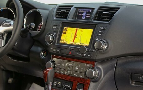 Toyota Highlander III, 2012 год, 1 685 000 рублей, 7 фотография