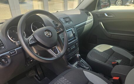 Skoda Yeti I рестайлинг, 2015 год, 1 390 000 рублей, 7 фотография