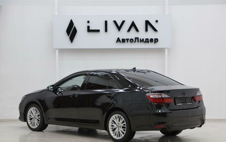 Toyota Camry, 2017 год, 2 035 000 рублей, 2 фотография