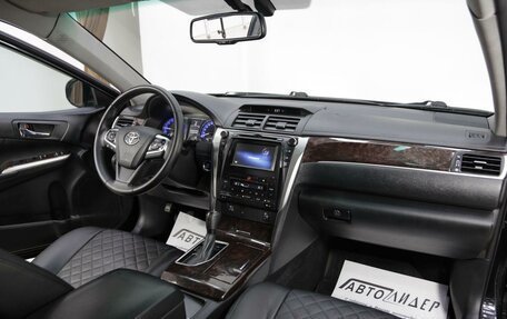 Toyota Camry, 2017 год, 2 035 000 рублей, 6 фотография