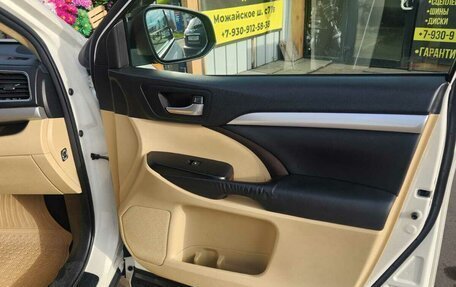 Toyota Highlander III, 2015 год, 2 550 000 рублей, 9 фотография