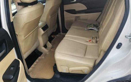 Toyota Highlander III, 2015 год, 2 550 000 рублей, 13 фотография
