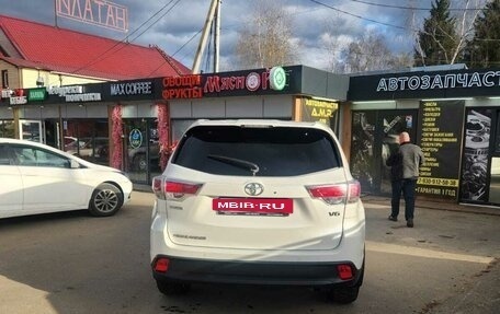 Toyota Highlander III, 2015 год, 2 550 000 рублей, 4 фотография