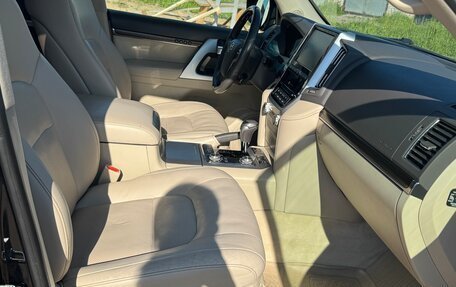 Toyota Land Cruiser 200, 2019 год, 5 400 000 рублей, 18 фотография