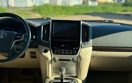 Toyota Land Cruiser 200, 2019 год, 5 400 000 рублей, 13 фотография