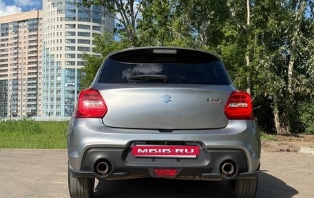 Suzuki Swift V, 2022 год, 1 700 000 рублей, 7 фотография